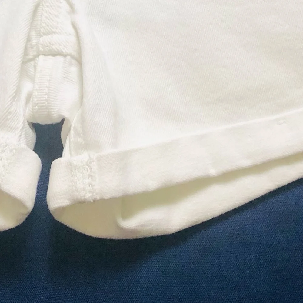 Hollister White Short - Picture 7 of 10